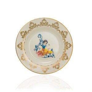 Snow White 6" Plate from the Disney Princess Teaware collection